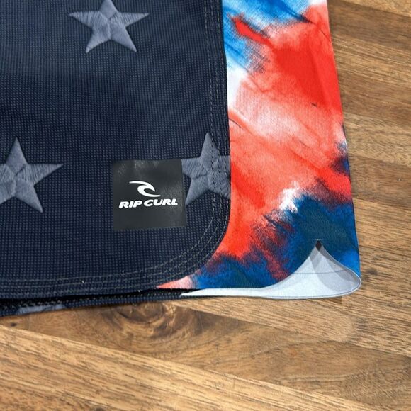 Mirage Star and Tye Dye 4 Way Stretch Boardshort Size 31 never worn - Picture 7 of 11